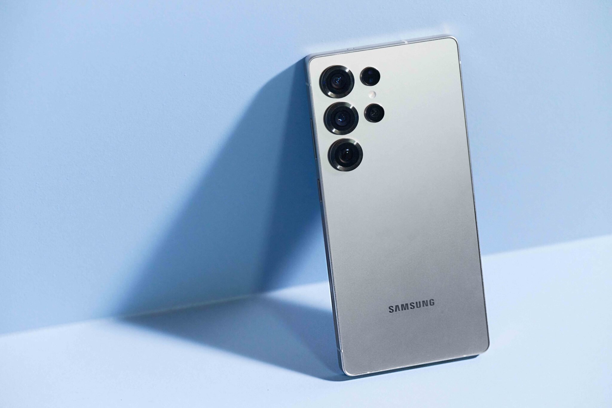 Samsung Rolls Out the Fourth Beta for One UI 8 to the S25 Ultra 3